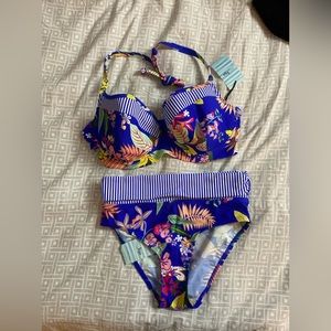 Pour Moi halter bikini set - 32G top, size 6 fold over bottom